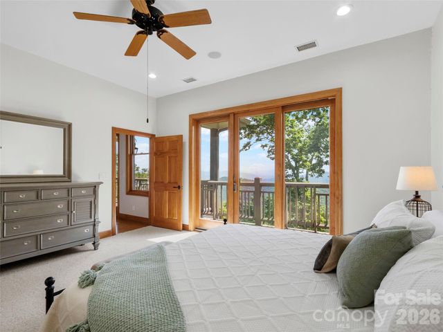 115 Stoney Falls Loop D1, Burnsville, NC 28714