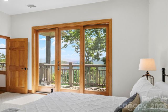 115 Stoney Falls Loop D1, Burnsville, NC 28714