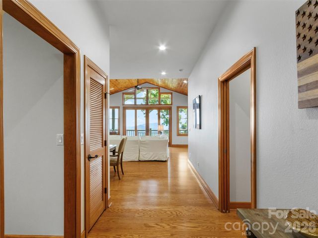 115 Stoney Falls Loop D1, Burnsville, NC 28714