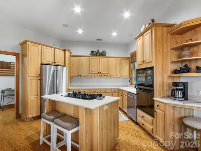115 Stoney Falls Loop D1, Burnsville, NC 28714