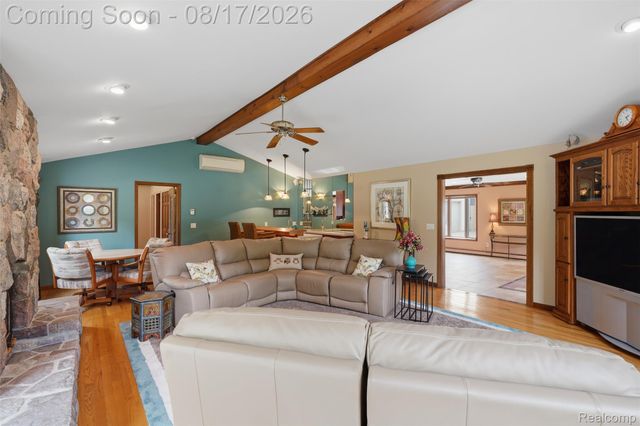 10286 7 Mile Road, Salem Township, MI 48167