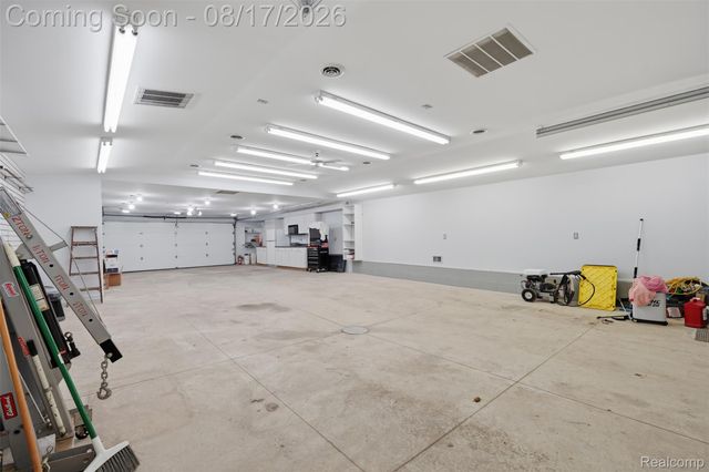 10286 7 Mile Road, Salem Township, MI 48167