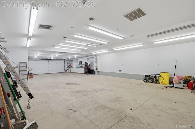 10286 7 Mile Road, Salem Township, MI 48167