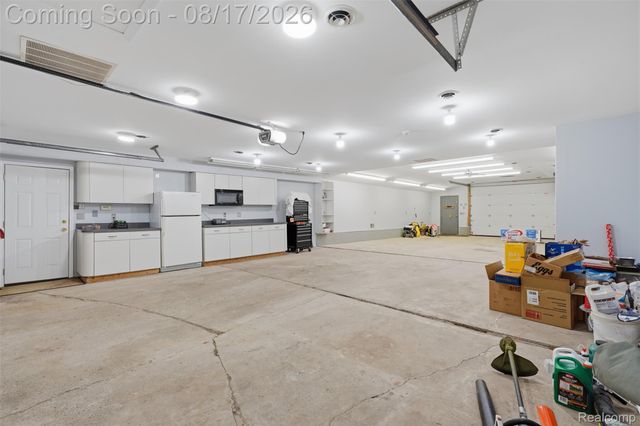 10286 7 Mile Road, Salem Township, MI 48167