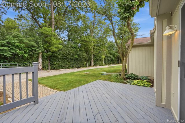 10286 7 Mile Road, Salem Township, MI 48167