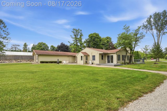 10286 7 Mile Road, Salem Township, MI 48167