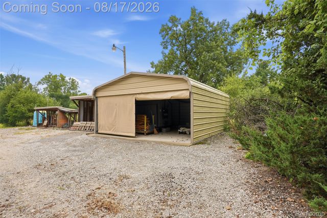 10286 7 Mile Road, Salem Township, MI 48167