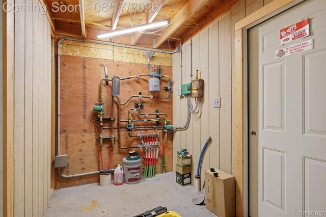 10286 7 Mile Road, Salem Township, MI 48167