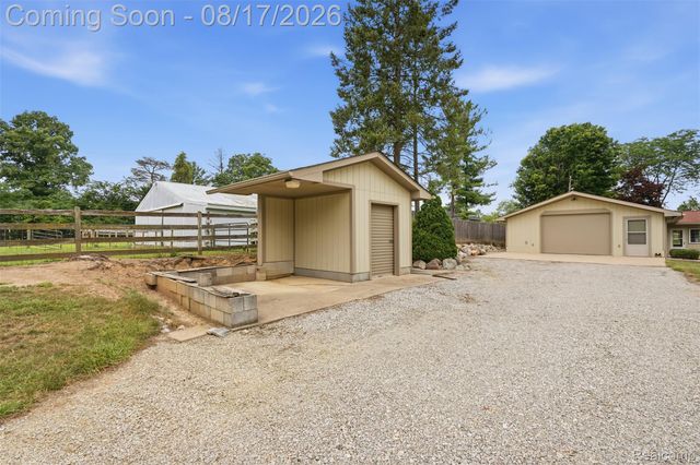 10286 7 Mile Road, Salem Township, MI 48167