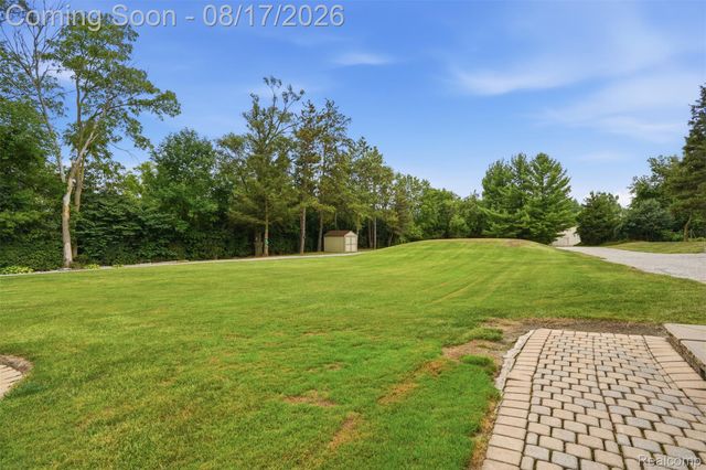 10286 7 Mile Road, Salem Township, MI 48167