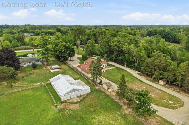 10286 7 Mile Road, Salem Township, MI 48167