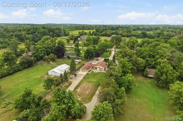 10286 7 Mile Road, Salem Township, MI 48167