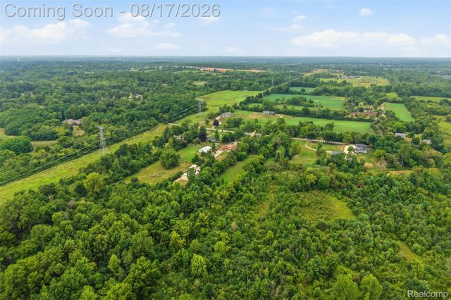 10286 7 Mile Road, Salem Township, MI 48167