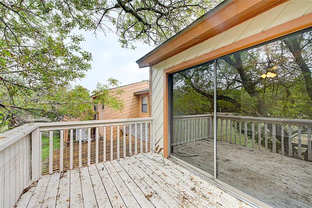 41 Cypress Fairway VLG, Wimberley, TX 78676