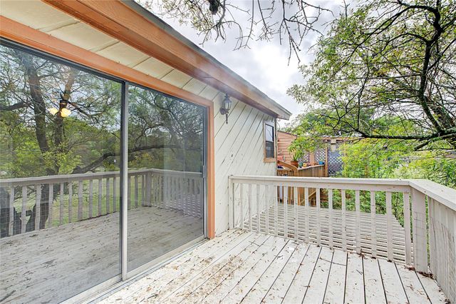41 Cypress Fairway VLG, Wimberley, TX 78676