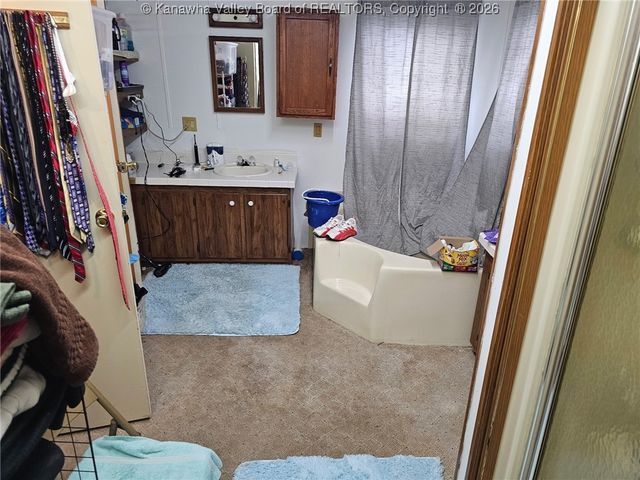 432 W Vickers Drive, Elkview, WV 25071