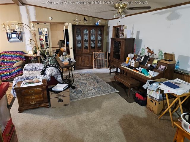 432 W Vickers Drive, Elkview, WV 25071