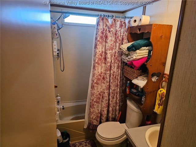 432 W Vickers Drive, Elkview, WV 25071