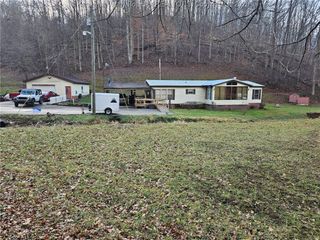 432 W Vickers Drive, Elkview, WV 25071