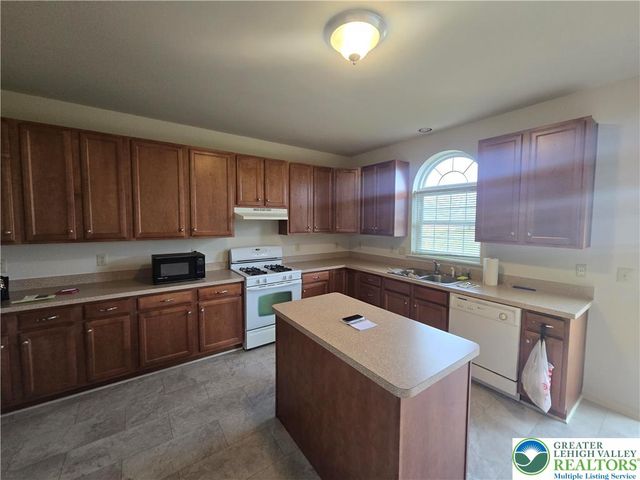 1519 Needles Lane, Upper Macungie Twp, PA 18031