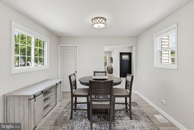 38 E 2ND ST, Florence, NJ 08518