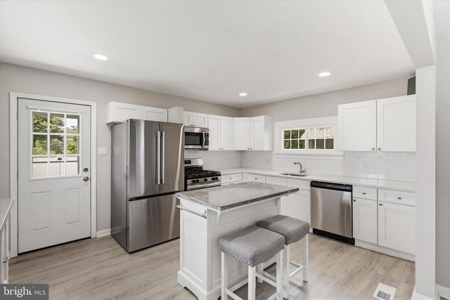 38 E 2ND ST, Florence, NJ 08518