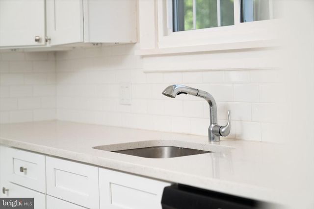 38 E 2ND ST, Florence, NJ 08518