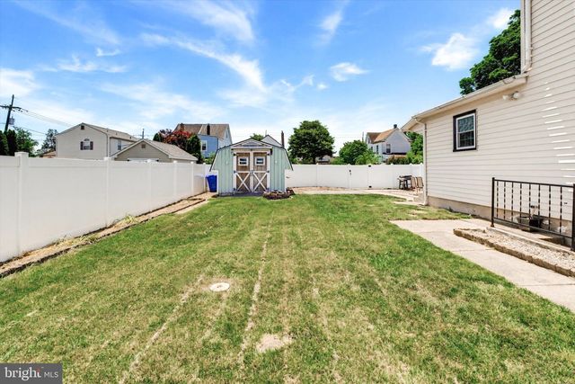 38 E 2ND ST, Florence, NJ 08518