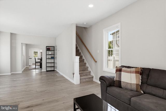 38 E 2ND ST, Florence, NJ 08518