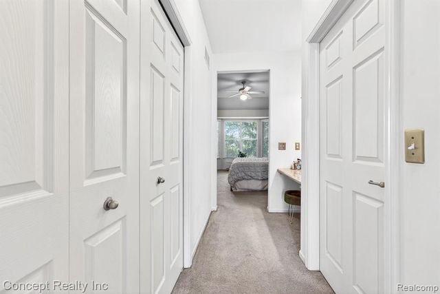 42392 White Hart Boulevard, Canton, MI 48188