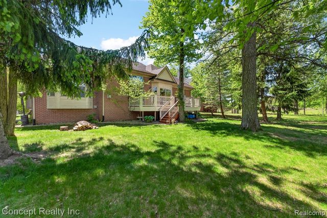 42392 White Hart Boulevard, Canton, MI 48188