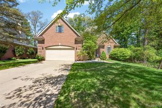 42392 White Hart Boulevard, Canton, MI 48188