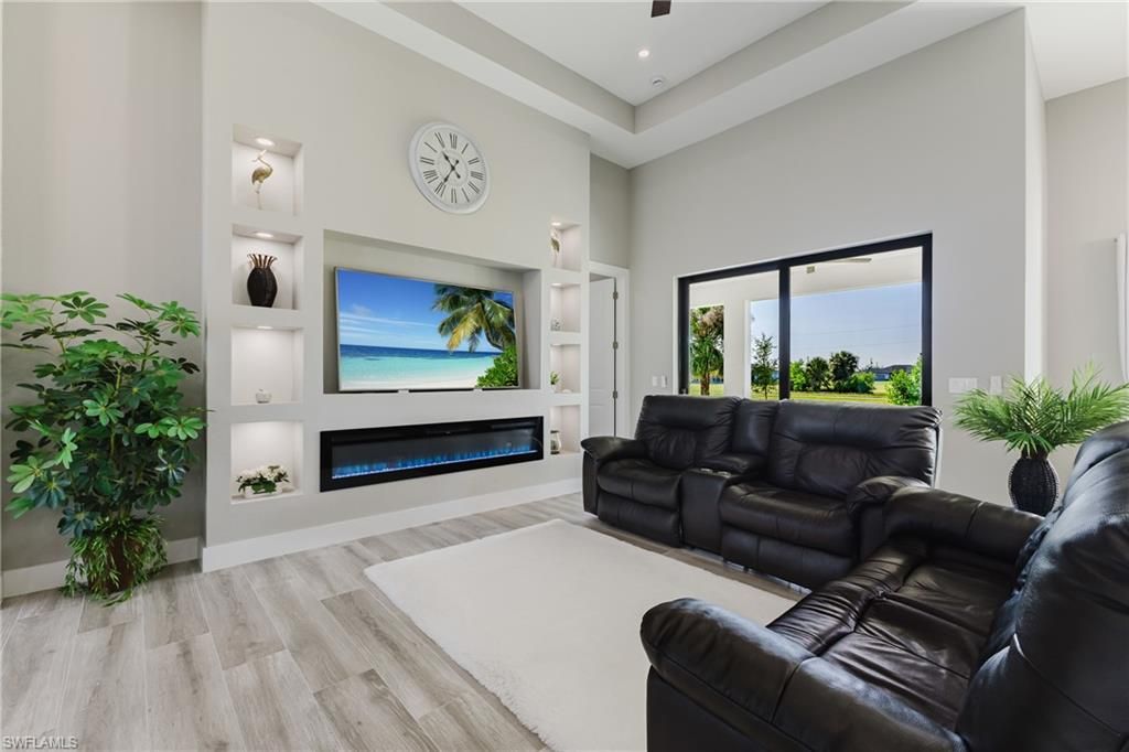 Image 9 of property listing at 4126 NW 39th ST, Cape Coral, FL 33993