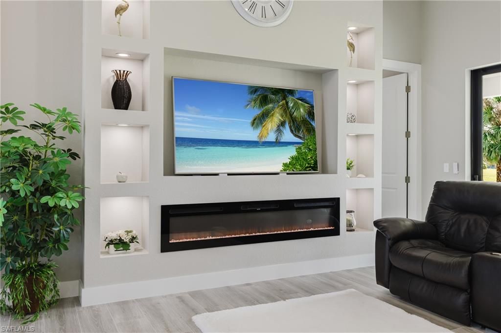 Image 10 of property listing at 4126 NW 39th ST, Cape Coral, FL 33993