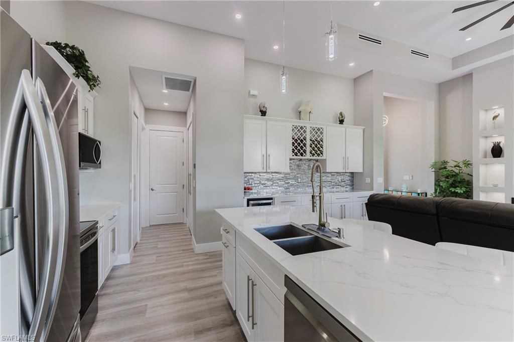 Image 16 of property listing at 4126 NW 39th ST, Cape Coral, FL 33993