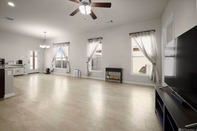 15421 Mossystone Dr, Prairieville, LA 70769