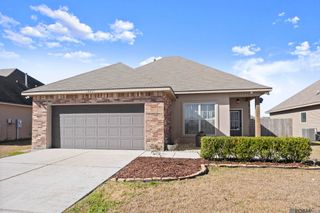 15421 Mossystone Dr, Prairieville, LA 70769