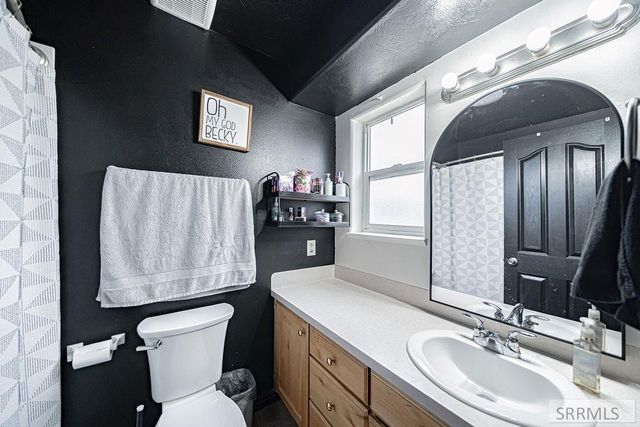 3237 John Adams Parkway, Ammon, ID 83406