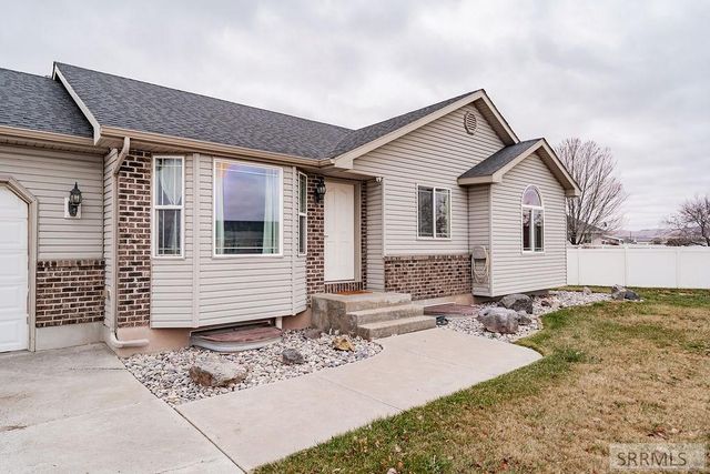 3237 John Adams Parkway, Ammon, ID 83406