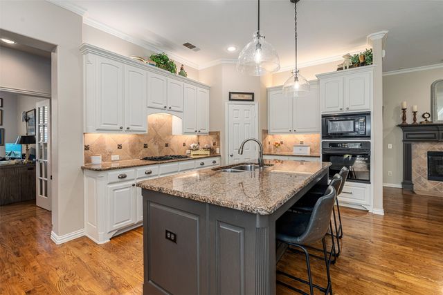 11826 Forge Drive, Frisco, TX 75035