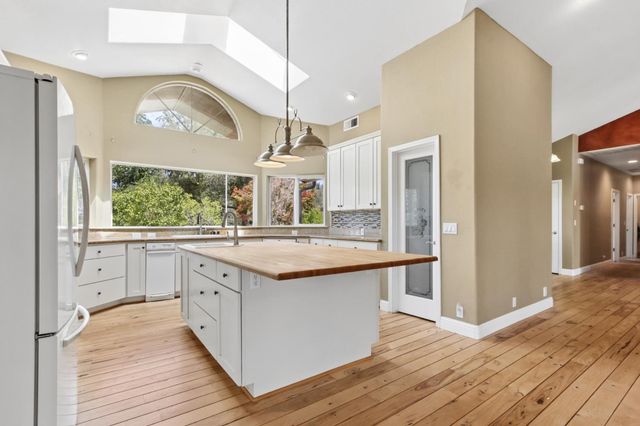 14341 Indian Springs Rd, Penn Valley, CA 95946