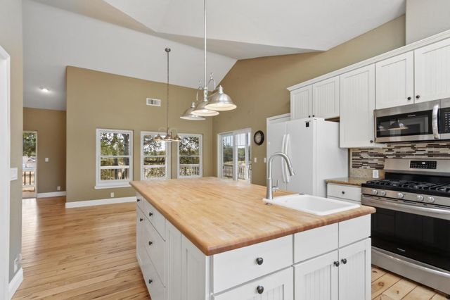 14341 Indian Springs Rd, Penn Valley, CA 95946