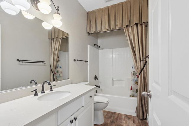 14341 Indian Springs Rd, Penn Valley, CA 95946