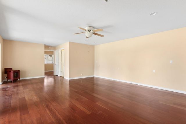 14341 Indian Springs Rd, Penn Valley, CA 95946