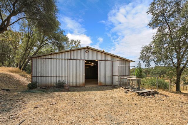 14341 Indian Springs Rd, Penn Valley, CA 95946