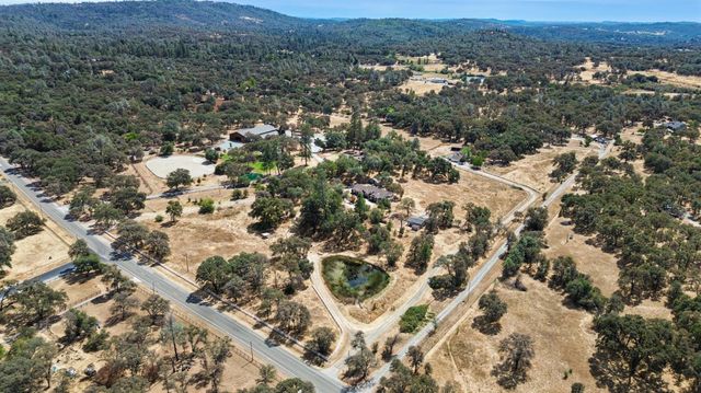 14341 Indian Springs Rd, Penn Valley, CA 95946