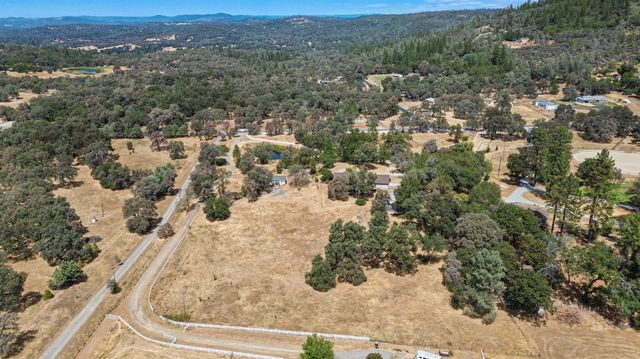 14341 Indian Springs Rd, Penn Valley, CA 95946