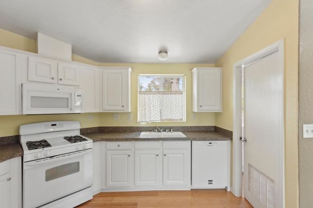 14341 Indian Springs Rd, Penn Valley, CA 95946