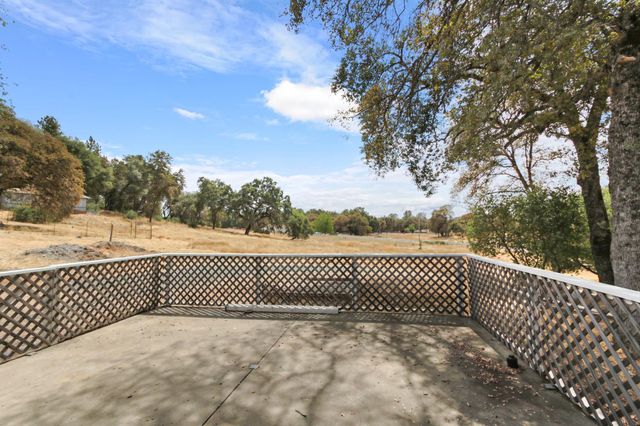 14341 Indian Springs Rd, Penn Valley, CA 95946