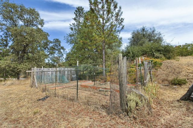 14341 Indian Springs Rd, Penn Valley, CA 95946